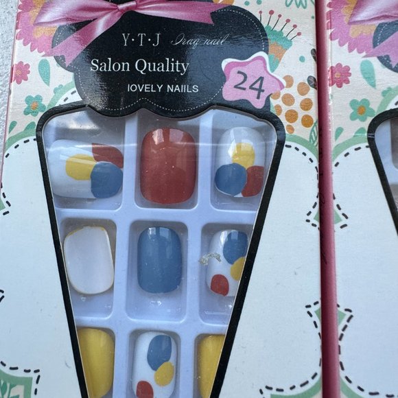 nails - Picture 8 of 13